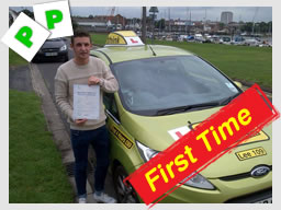 miah from guildfrod passed first time with think driving school